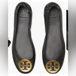 Tory Burch Minnie travel ballerinas gold logo US 6,5 black leather flats